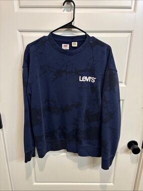 Levi's Men's Dark Blue Crewneck with Subtle Black Pattern